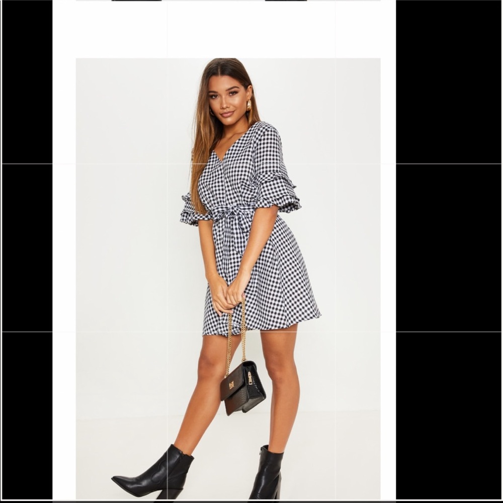 NWT black and white dress size 2